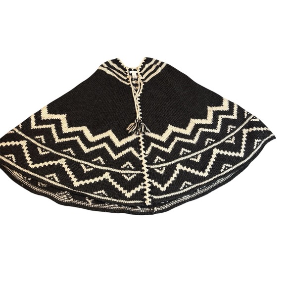 J. Jill Sweaters - J.Jill Black White Chevron Tassel Closure Crochet Cape Poncho Women's OS Nordic‎